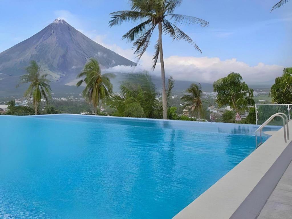 The Oriental Hotel Legazpi Exterior foto